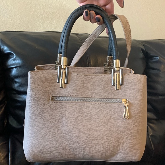 Purse - Picture 3 of 5